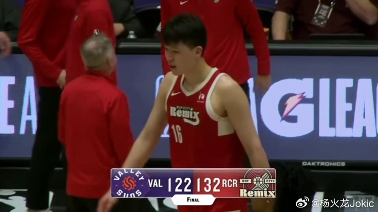 常规赛难以出场，也让G联赛的锻炼显得更为重要，今天小杨的表现还是很全面的，出战2