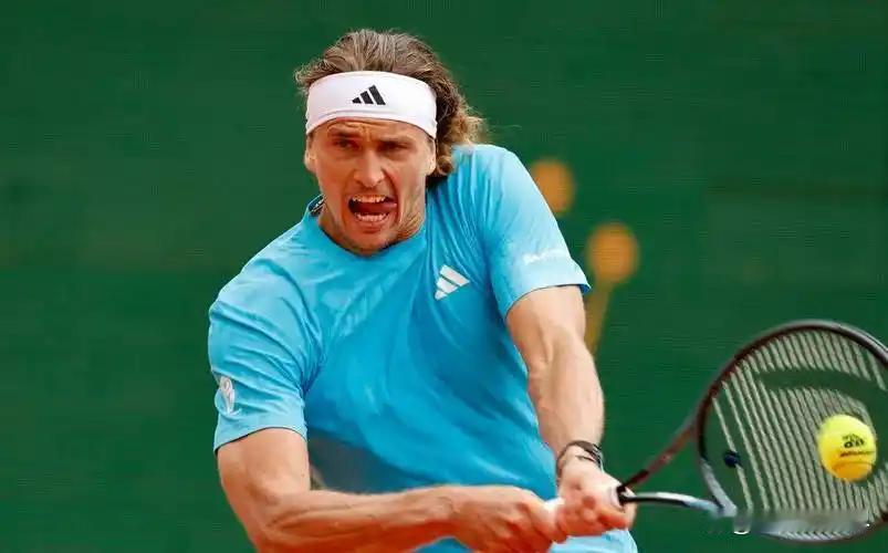 兹维列夫ATP500慕尼黑站第二轮比赛时刻
        北京时间2026年4