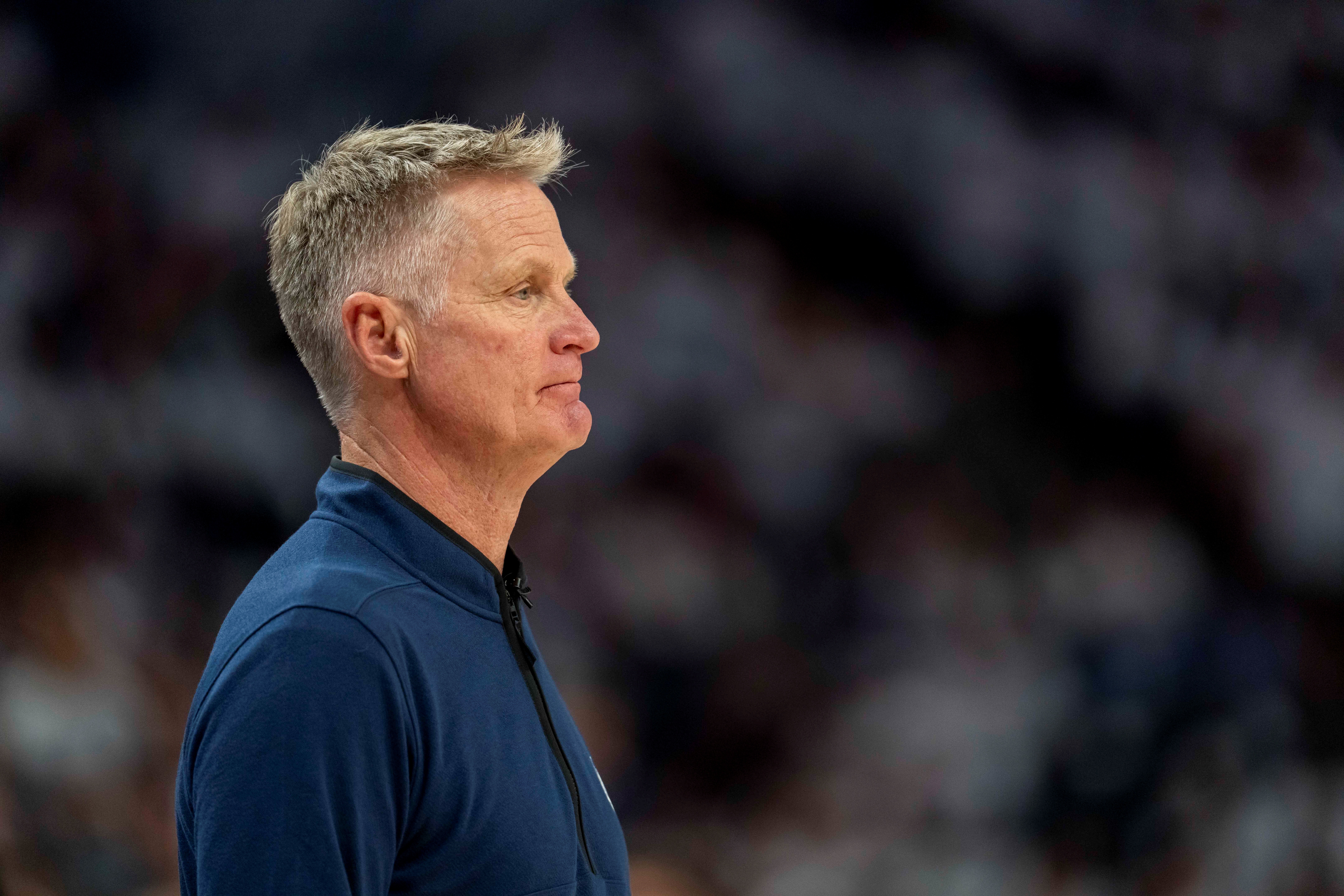 行云流水！勇士半场25个运动战进球 其中有20个来自助攻