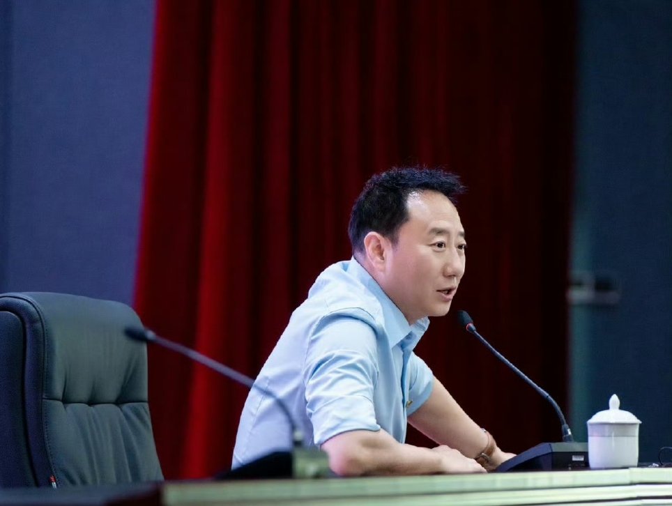 年轻人买车注重内饰年轻购车族追求性价比年轻购车族有自己的追求 ​​​