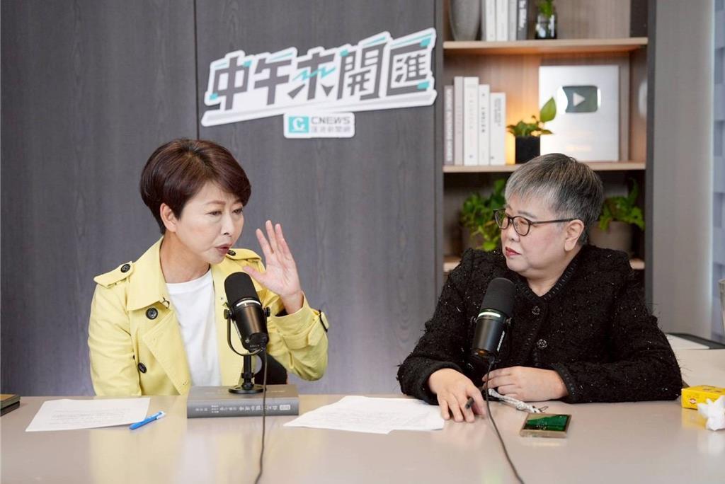 在台南市长党内初选中脱颖而出的陈亭妃，于21日接受了媒体人黄光芹所主持的政论节目