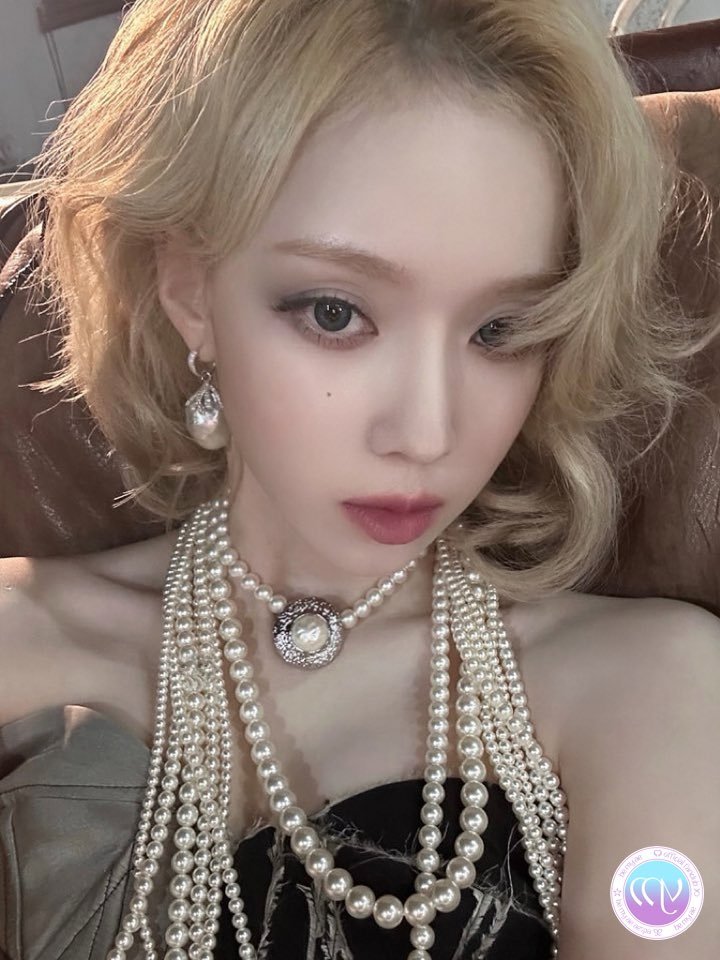 💬如果把MY保存在电话簿里想说的保存名是？还有迎接四周年 想对MY说的话是？M