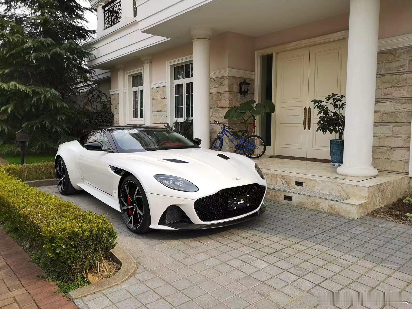 19年马丁DBS，7000公里，车衣 ​​​