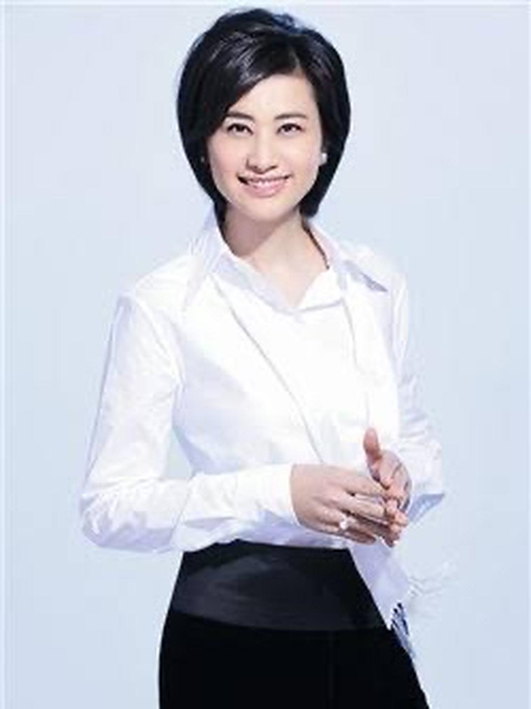 吴小莉探望浙江老家同父异母的穷哥哥，转身就悄悄为哥哥一家安排好了房子和生计，连侄