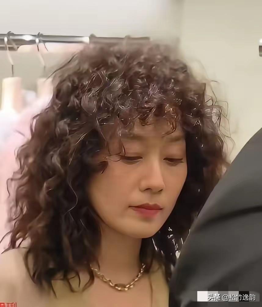 马伊琍如今的状态
给所有女人都提了个醒
那就是无论你身材再好，再漂亮，也一定要会