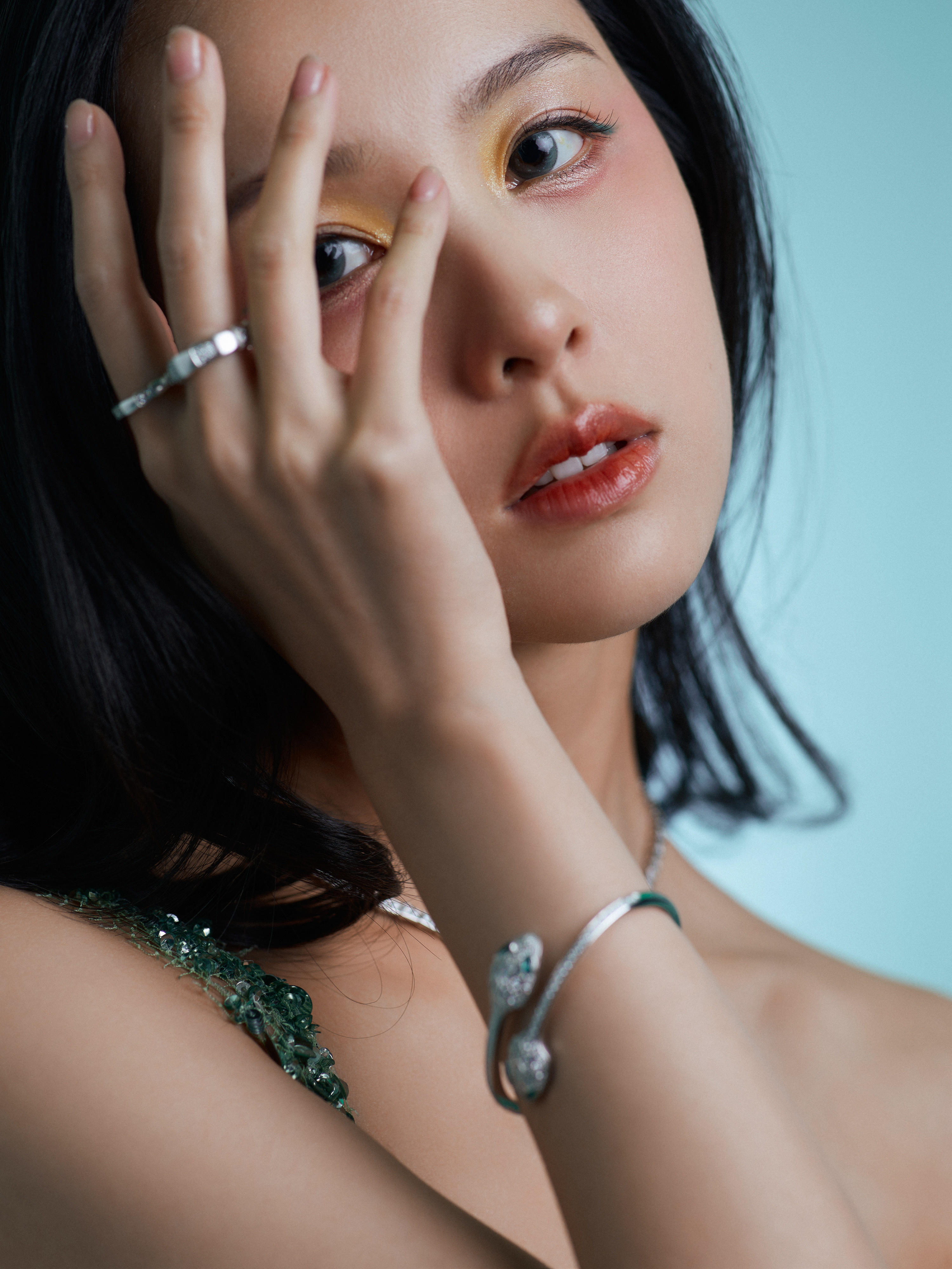 陈都灵  [心][心][心]#八年了 她终于红了# ​​​