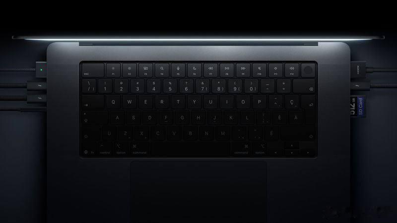 触屏MacBook Pro凌晨发布新款 MacBook Pro 提供高达 16T