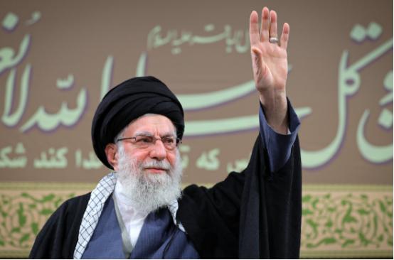 伊朗最高领袖哈梅内伊北京时间1月13日发文写道：“奉至仁至慈的真主之名，伟大的伊