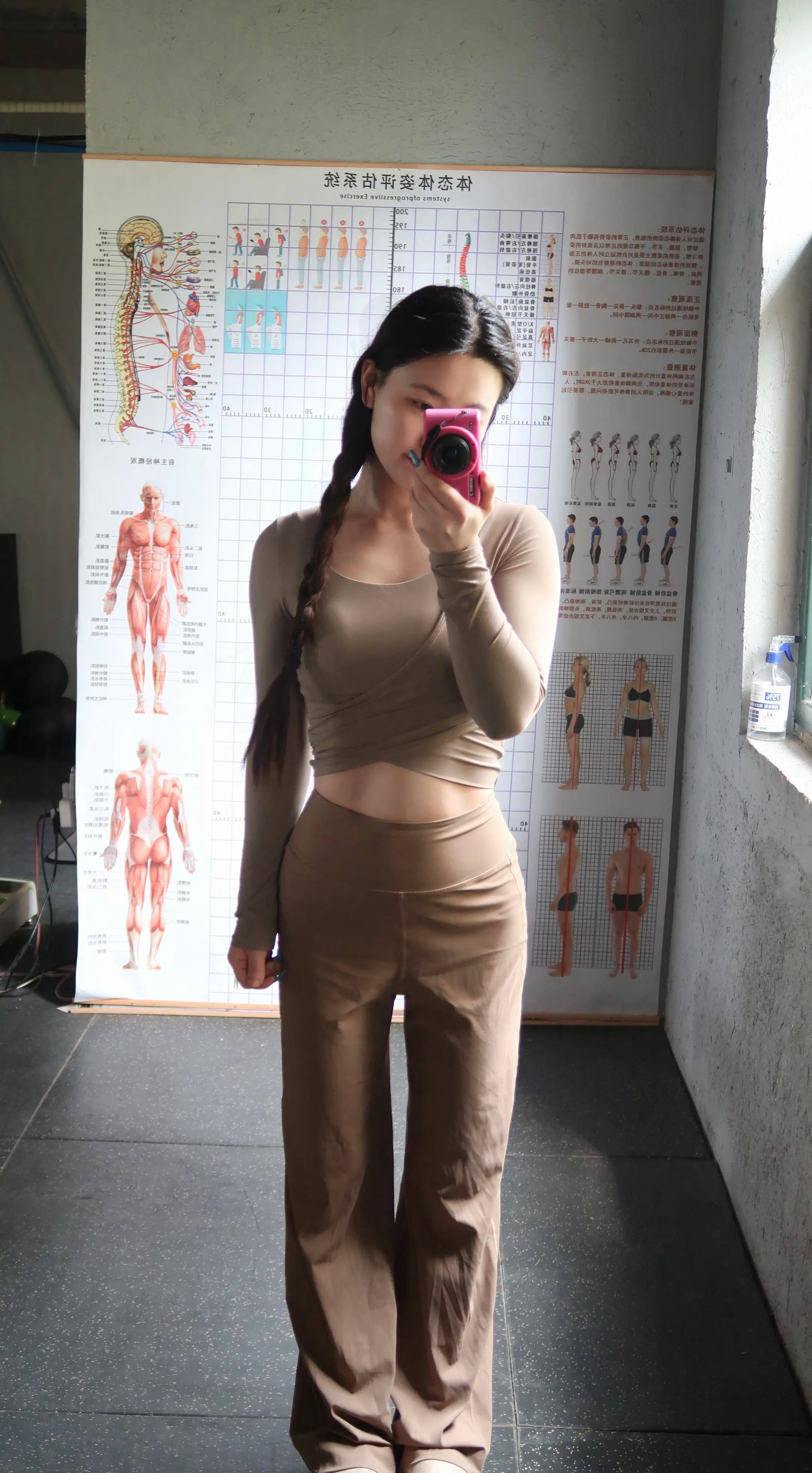 有好身材 保持身材 小蛮腰马甲线 健身女 健身穿搭