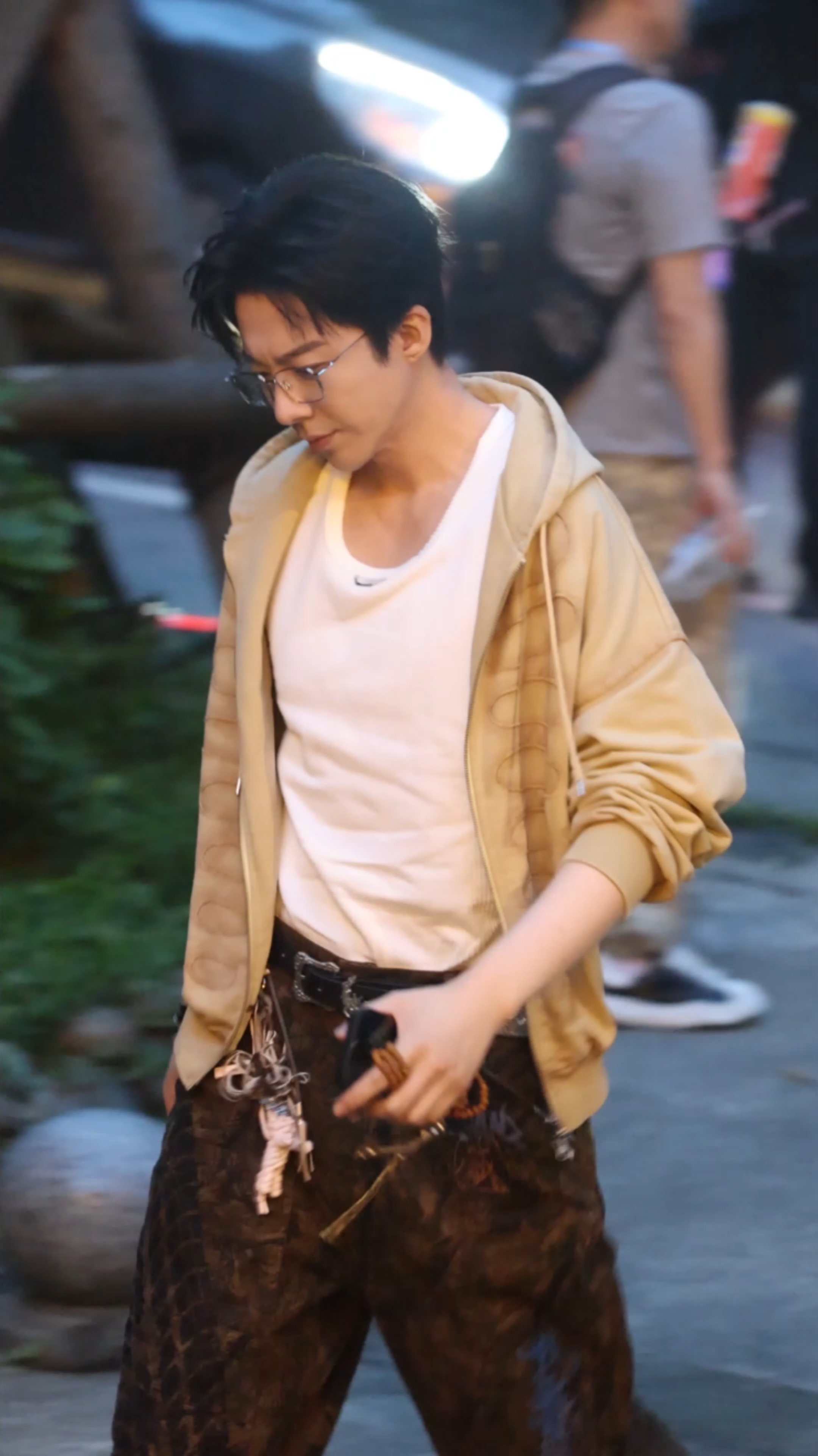 刘宇宁地球超新鲜  🍞刘宇宁海飞丝品牌代言人 🎧摩登兄弟小地球真的挺适合牛马