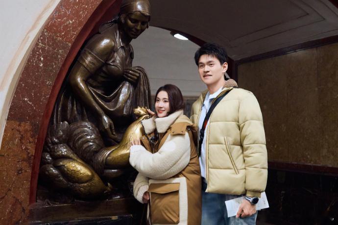 妻子制片人回应网传孙杨妈妈来电节目播出后不少网友逐帧解读画面，脑补出各种戏剧化情
