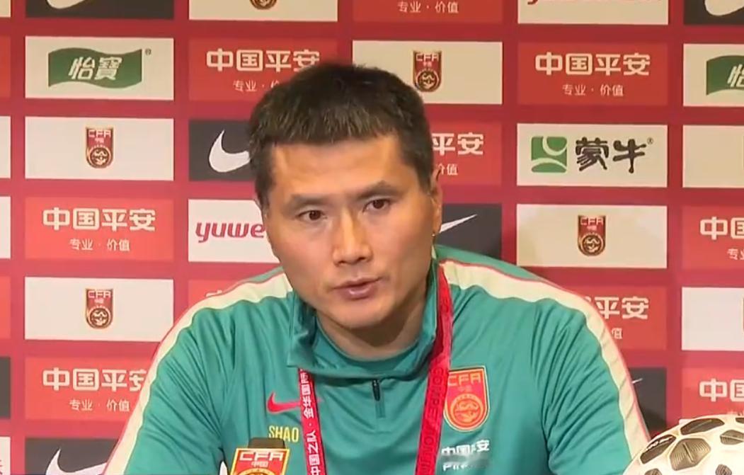 汗颜，国足0-0逼平泰国，教练和队员都很满意。
6月9日，国足和U23国足都同时