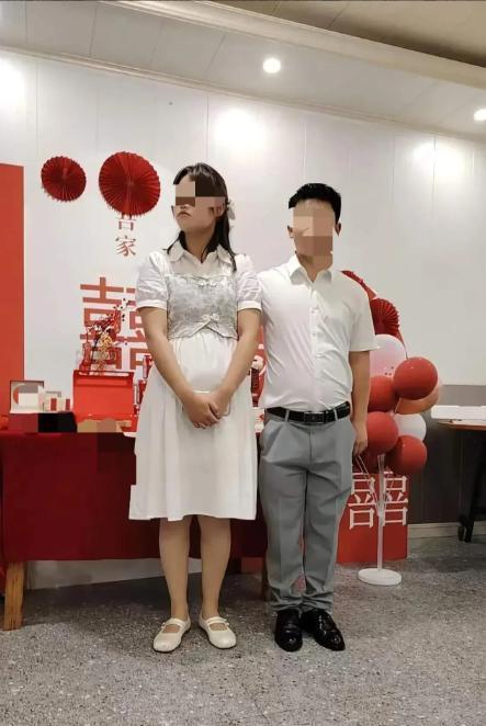 上海，男子与女友相识一个月，女友称自己怀了双胞胎，并以此为由向男子索要彩礼等30