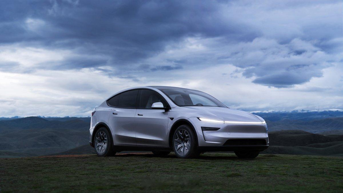 特斯拉刚在美国正式推出Model Y L，率先登场的是限量Launch Seri
