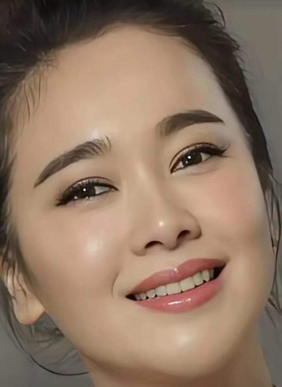 一个离异带娃的49岁女人，真就嫁不出去了？

可那是左小青啊。离婚后的北京冬天，