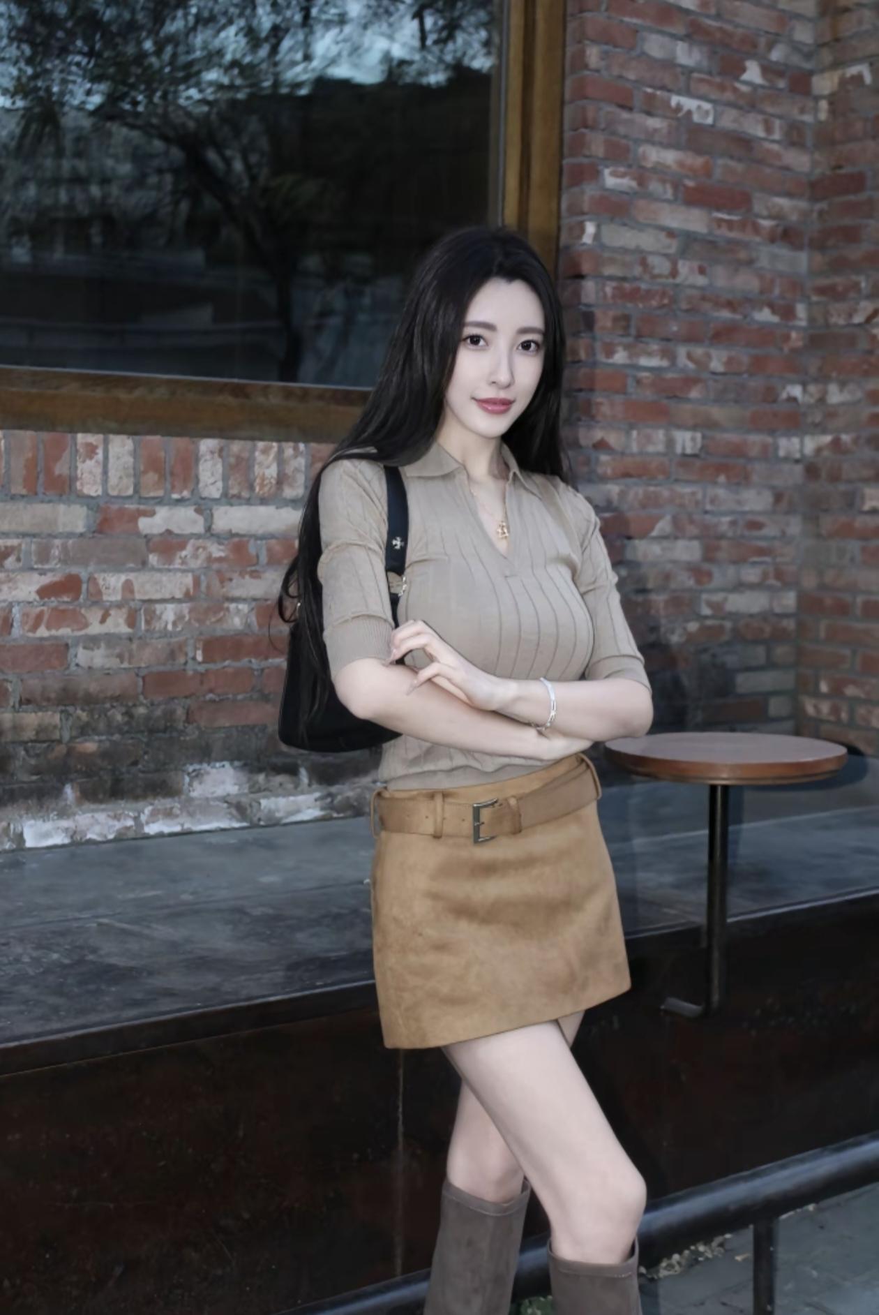 只是女人容易一往情深