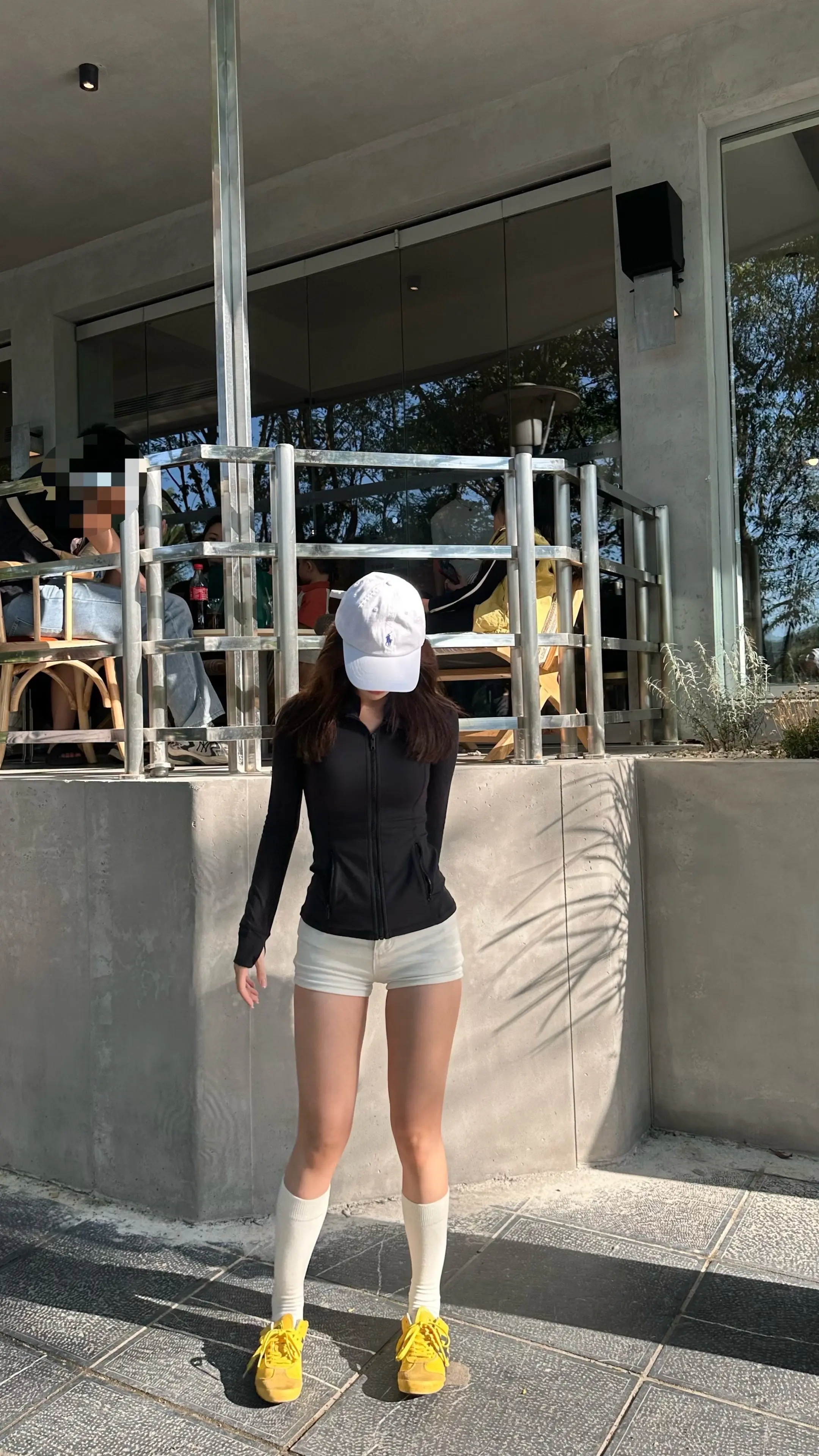 敢all in是魄力 会nice fold是格局 愿我们都能进退自如