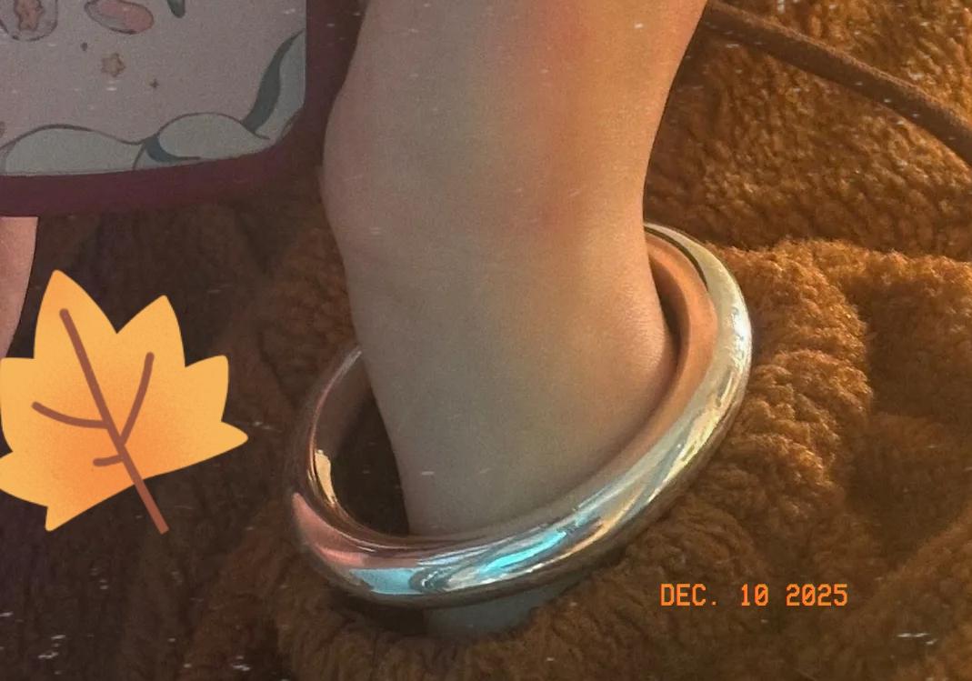 一觉醒来白银又疯涨！现货破60美元创历史新高，年内涨幅超100%。

本来以为金