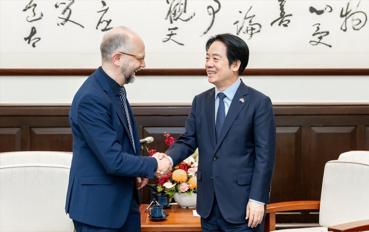 不搭理，台湾很尴尬
5月26日，赖清德在台北与德国联邦议院跨党派代表团见面，这场