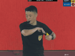 送外卖的太狂了，当场打人，我亲眼看到的！