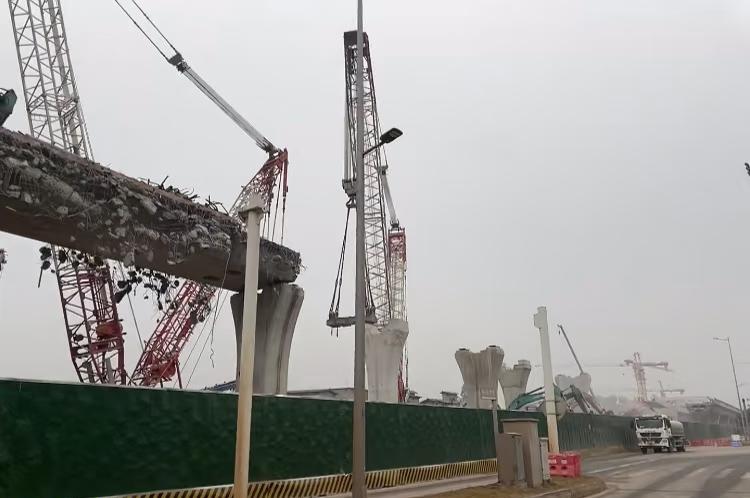 成都2号线真拆了，有点可惜
还是期待快快建好城市建设者