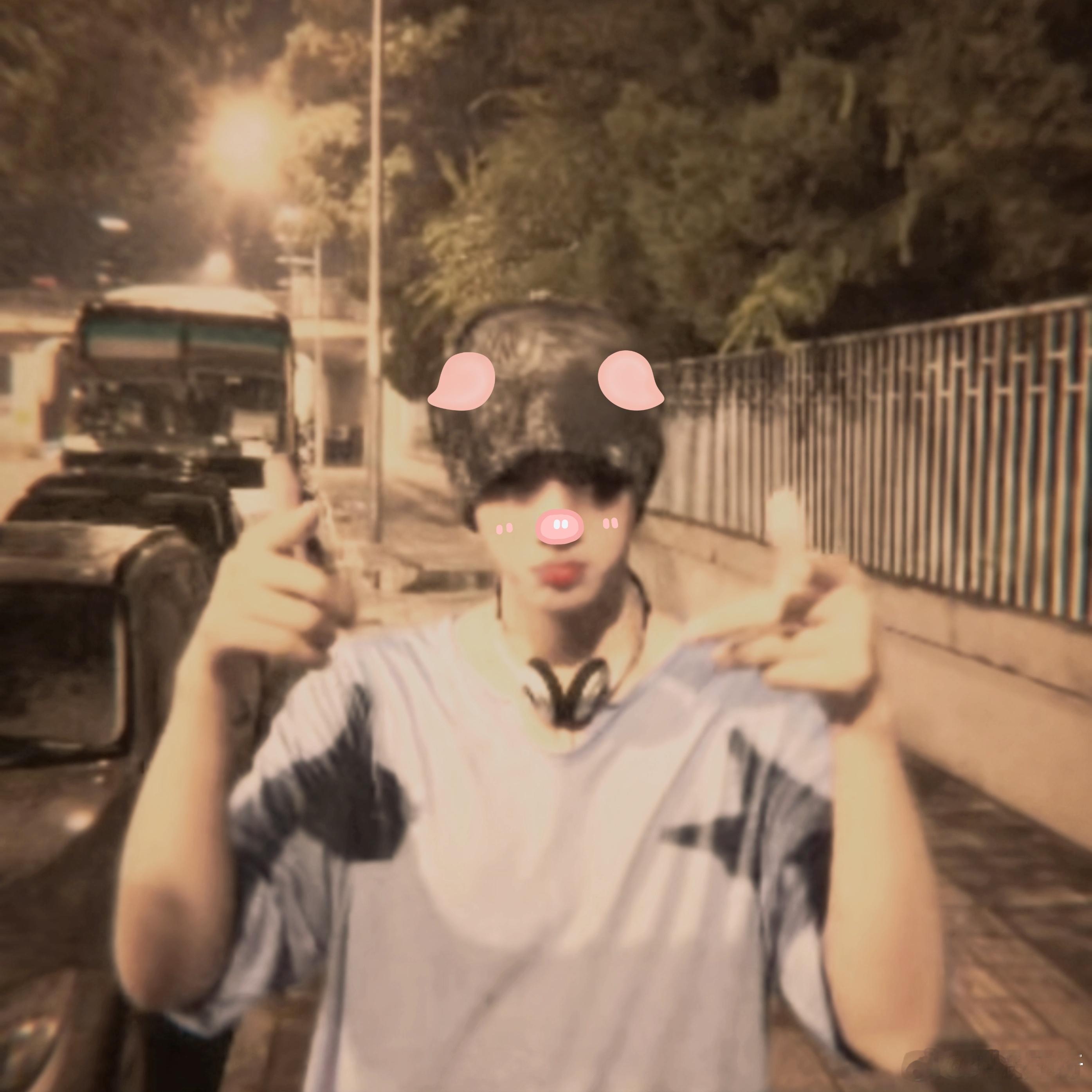 有🐽啊！！  专栏 · ［伟伟］萌🐽小窝