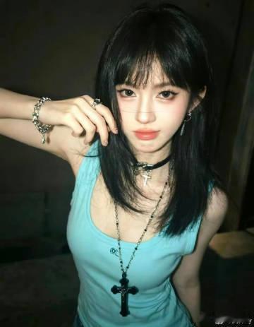 网传鞠婧祎B站跨年  不仅cue到了鞠婧祎的舞台让人期待值拉满，科莫和阿云嘎的合