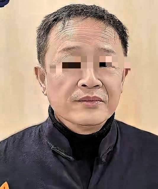成都，一男子签字跟爹妈断亲，不再往来，32年后双亲走了，留两套锦江边老房值550