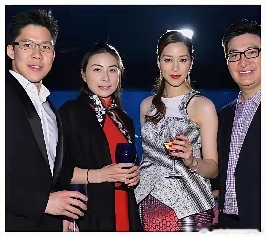 霍启刚和郭晶晶旁边这个女人是谁呀？怎么这么漂亮有气质呀？ 