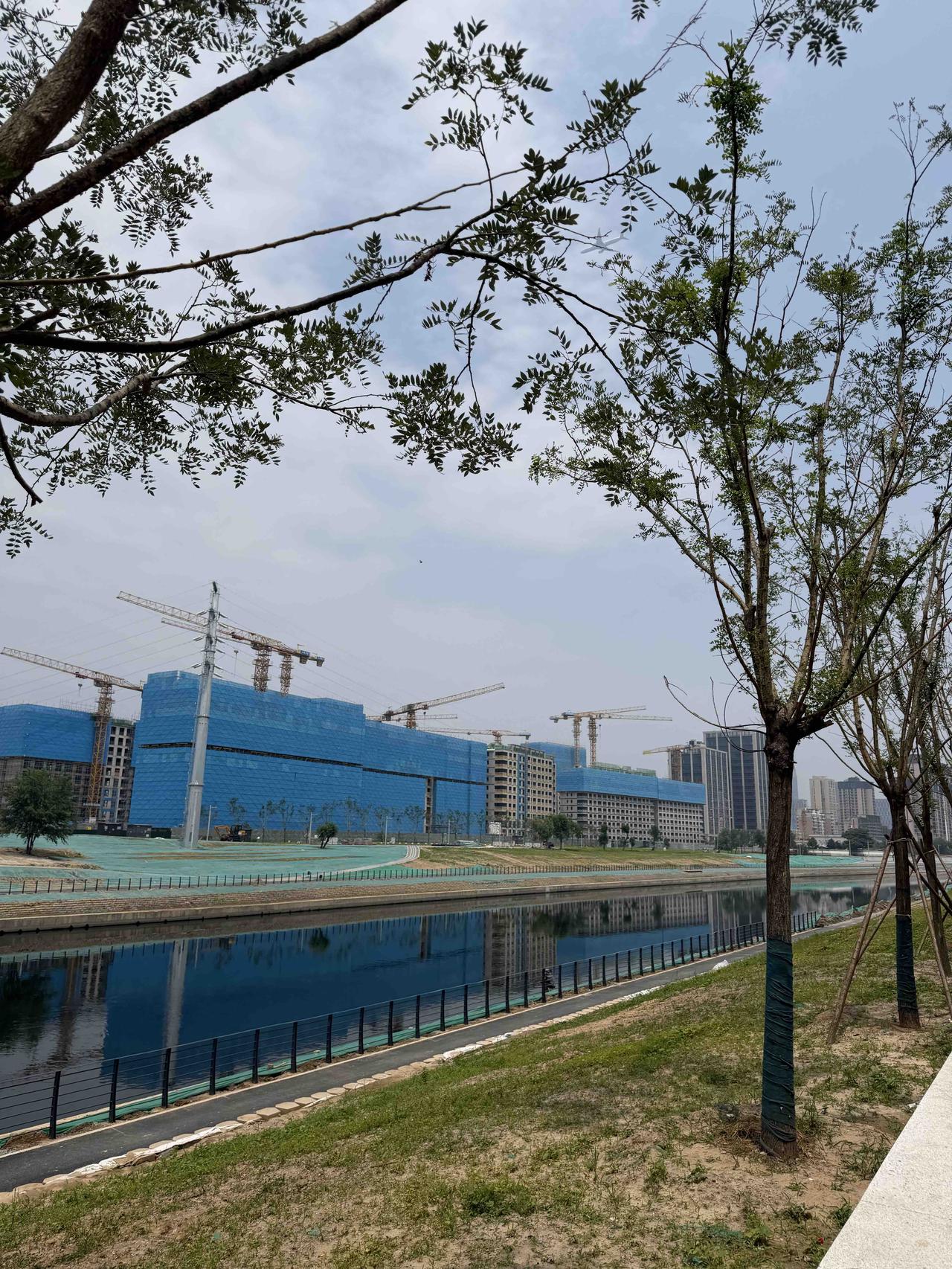 北京通州八里桥环境整治后！楼房加速建设中通州城市更新 北京通州好消息 通州区楼房