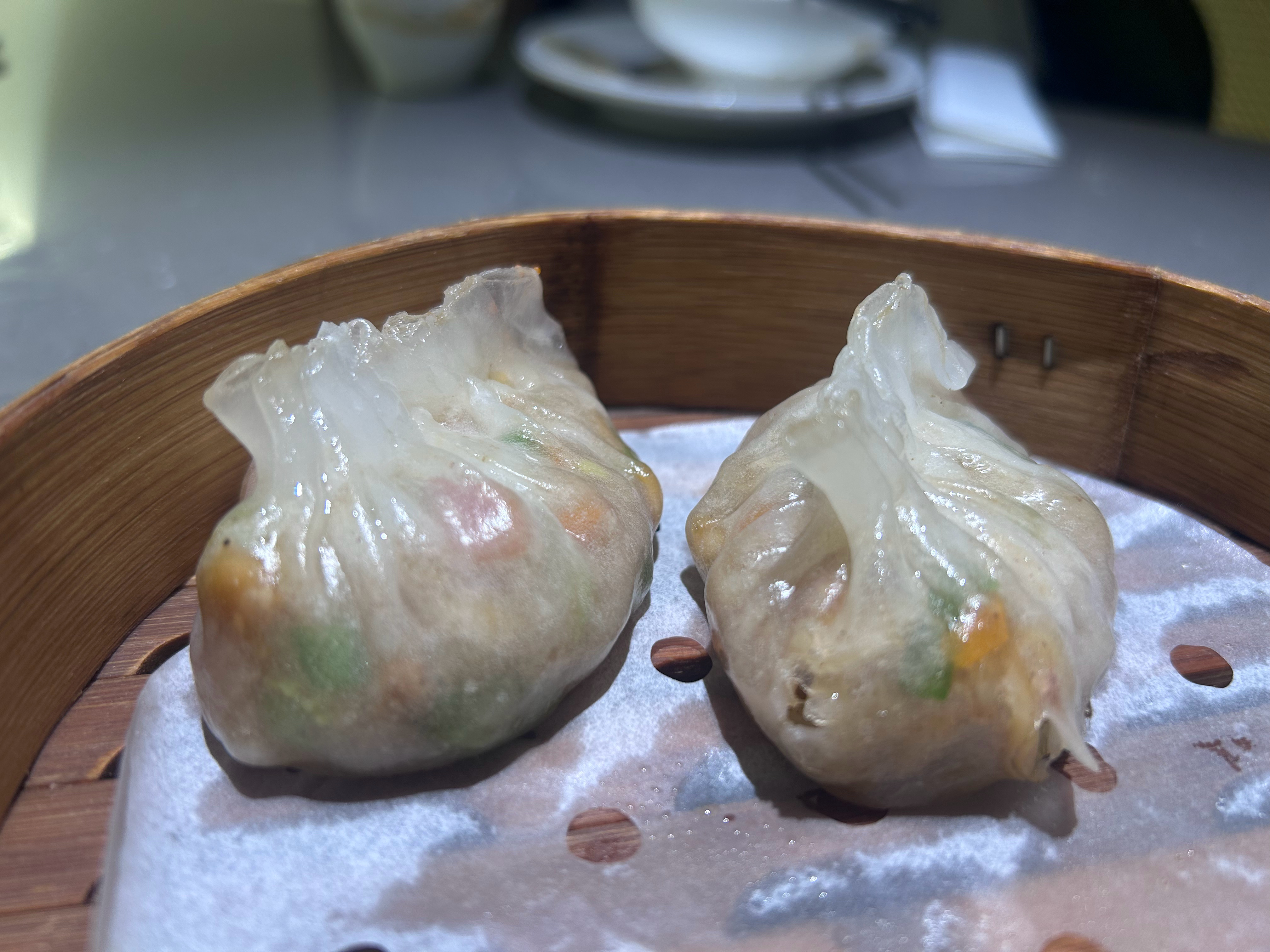 虽然推荐茶楼贴里（  网页链接  ），没有这家茶楼，但我觉得出品还不错哦！吃着不