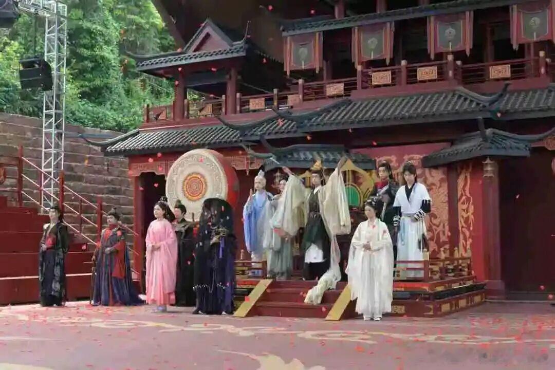 成都六月玩乐清单收好！整月活动排满，免费江畔音乐会、各大博物馆研学、端午龙舟与非