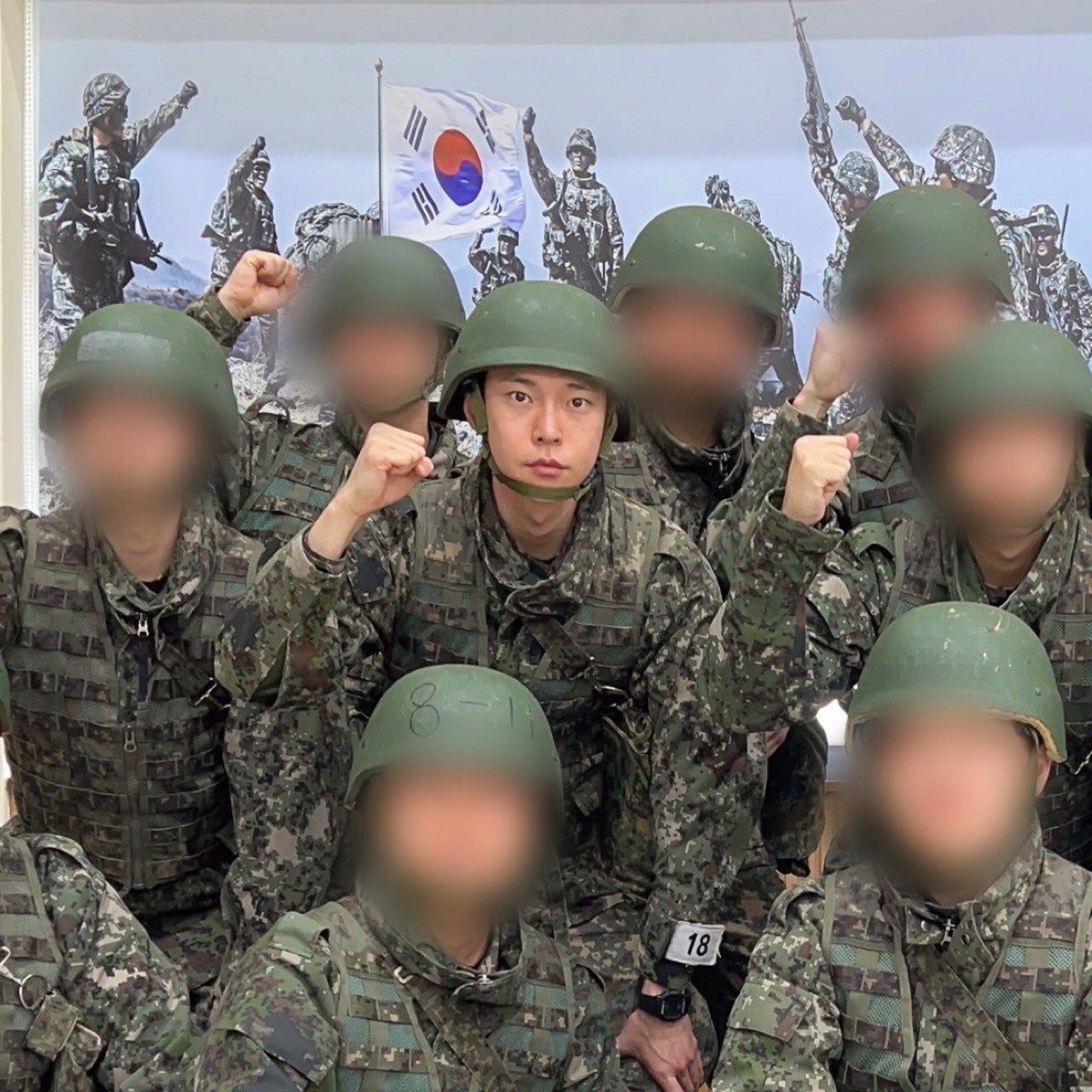 金道英入伍近况照 