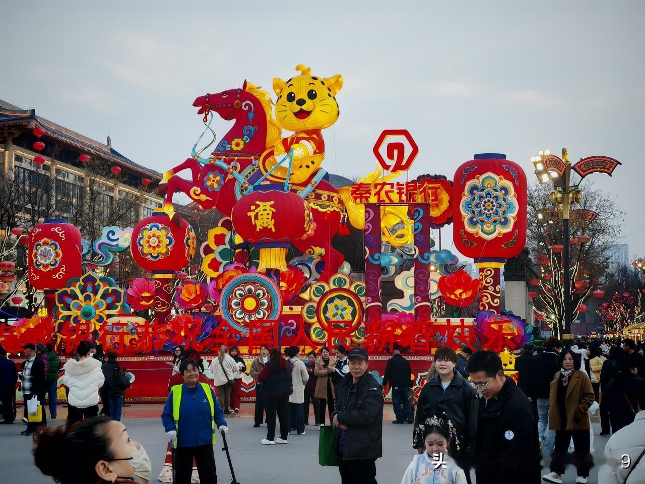 从石家庄到西安快一个月啦，真实体会了这座千年古都的饮食文化。
西安的美食以厚重、
