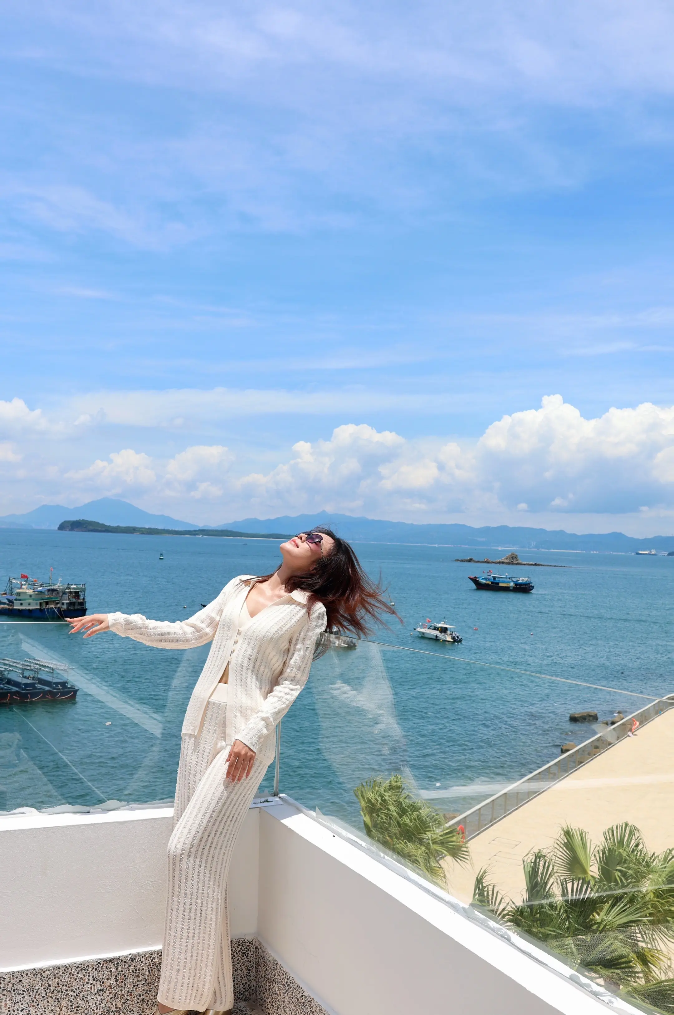 🌊深圳 |能在露台看一天海的地方 发现了深圳能躺在露台看海的地方🌊...