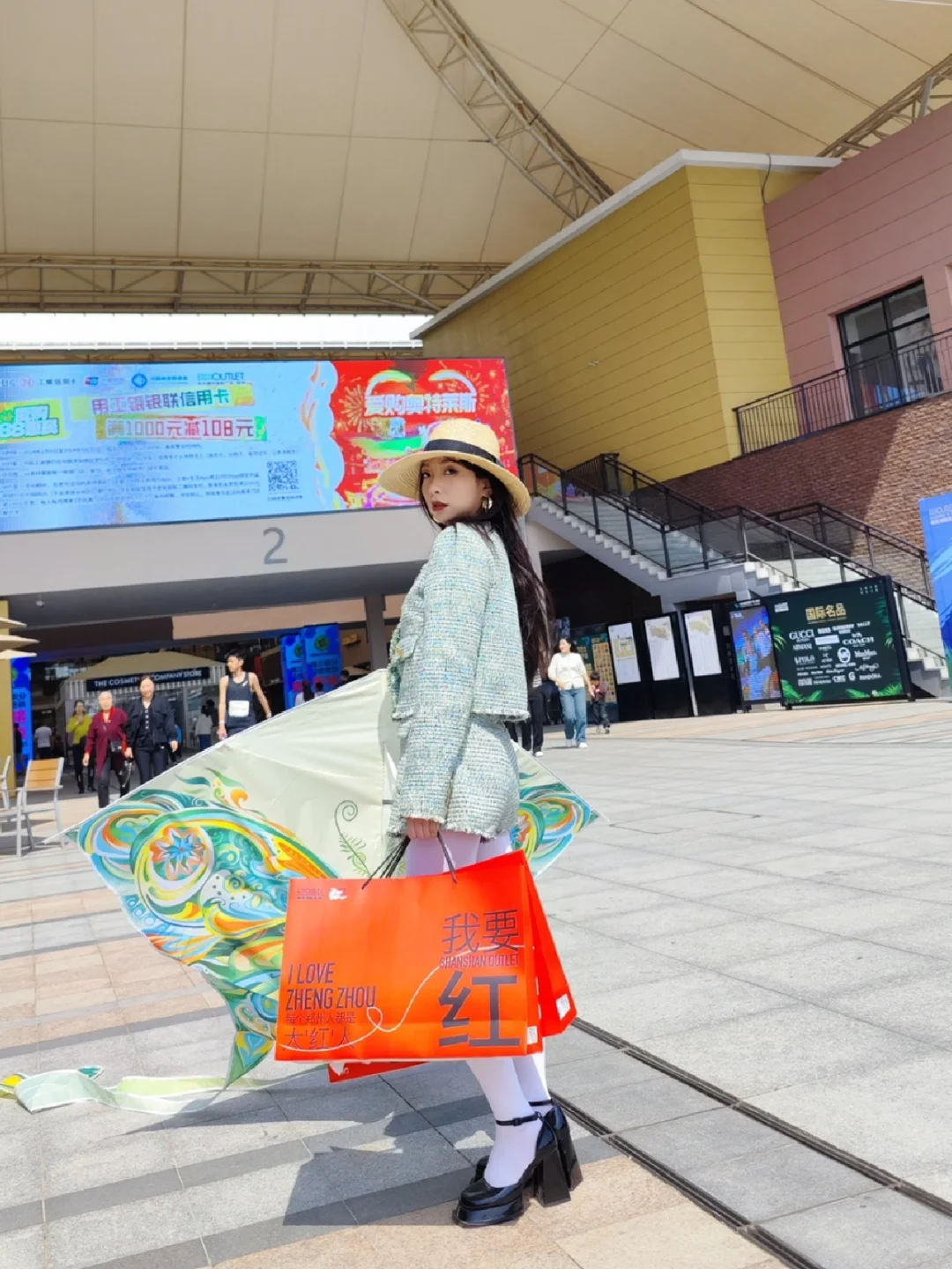 听劝，大家别学我现在去奥莱，四月再去