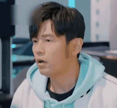 周杰伦说好不输游戏没停冷笑话不断，笑到打鸣！ ​​​