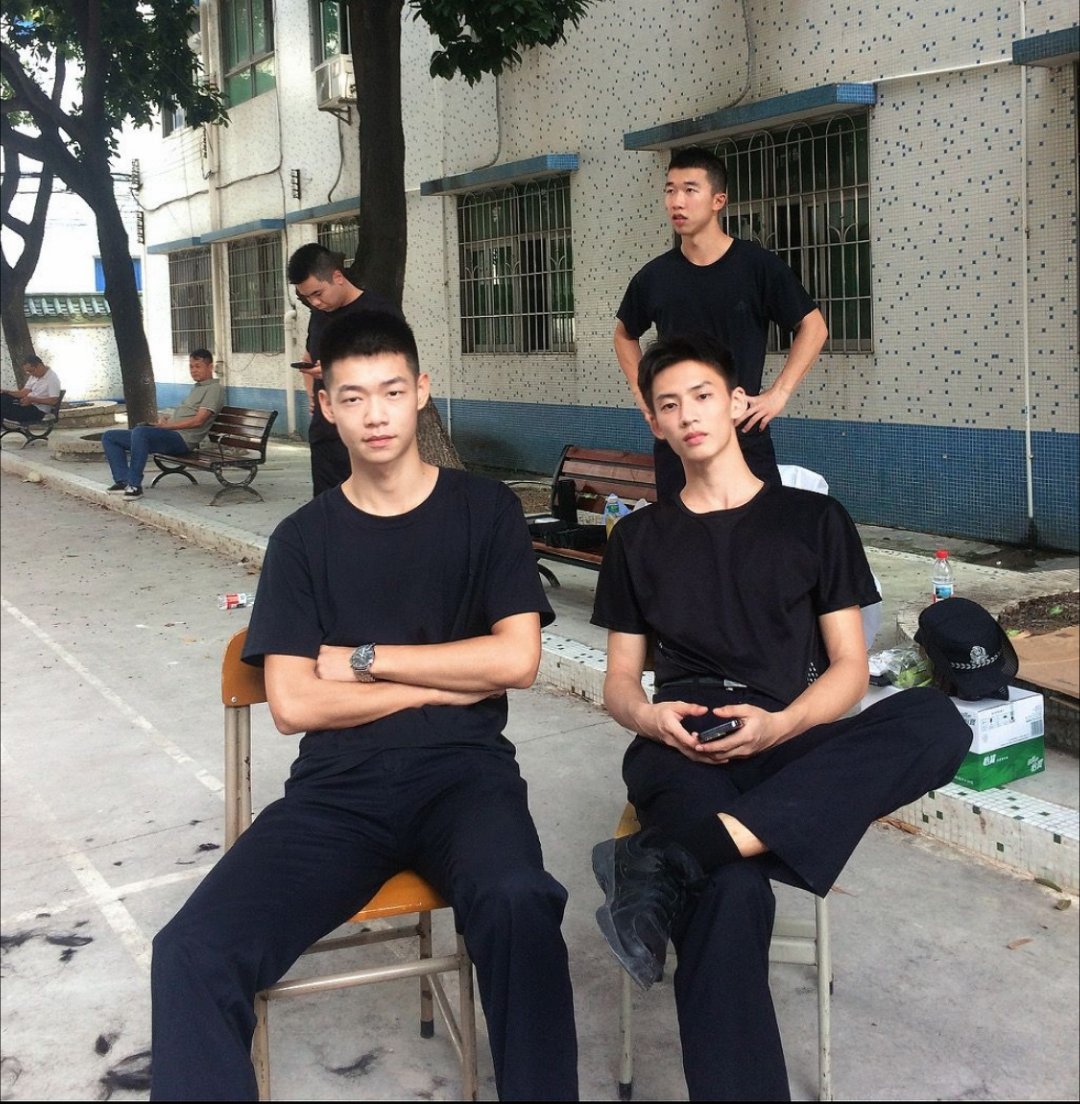 广东 06 警校生 