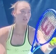 马德里金花两极对决，郑钦文绝境逆袭，张帅黯然出局！
         北京时间4