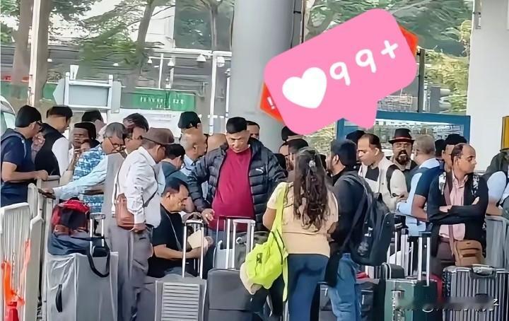 深圳速度！
印度公司慌了神！

昨天福田区一家科技公司的员工反映，穿制服的工作人