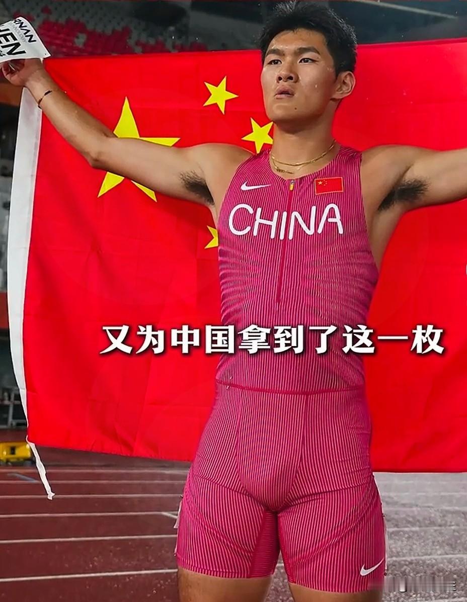 9月27日晚，
名古屋亚运会男子110米栏决赛，
20岁的陈圆将跑出了13秒15