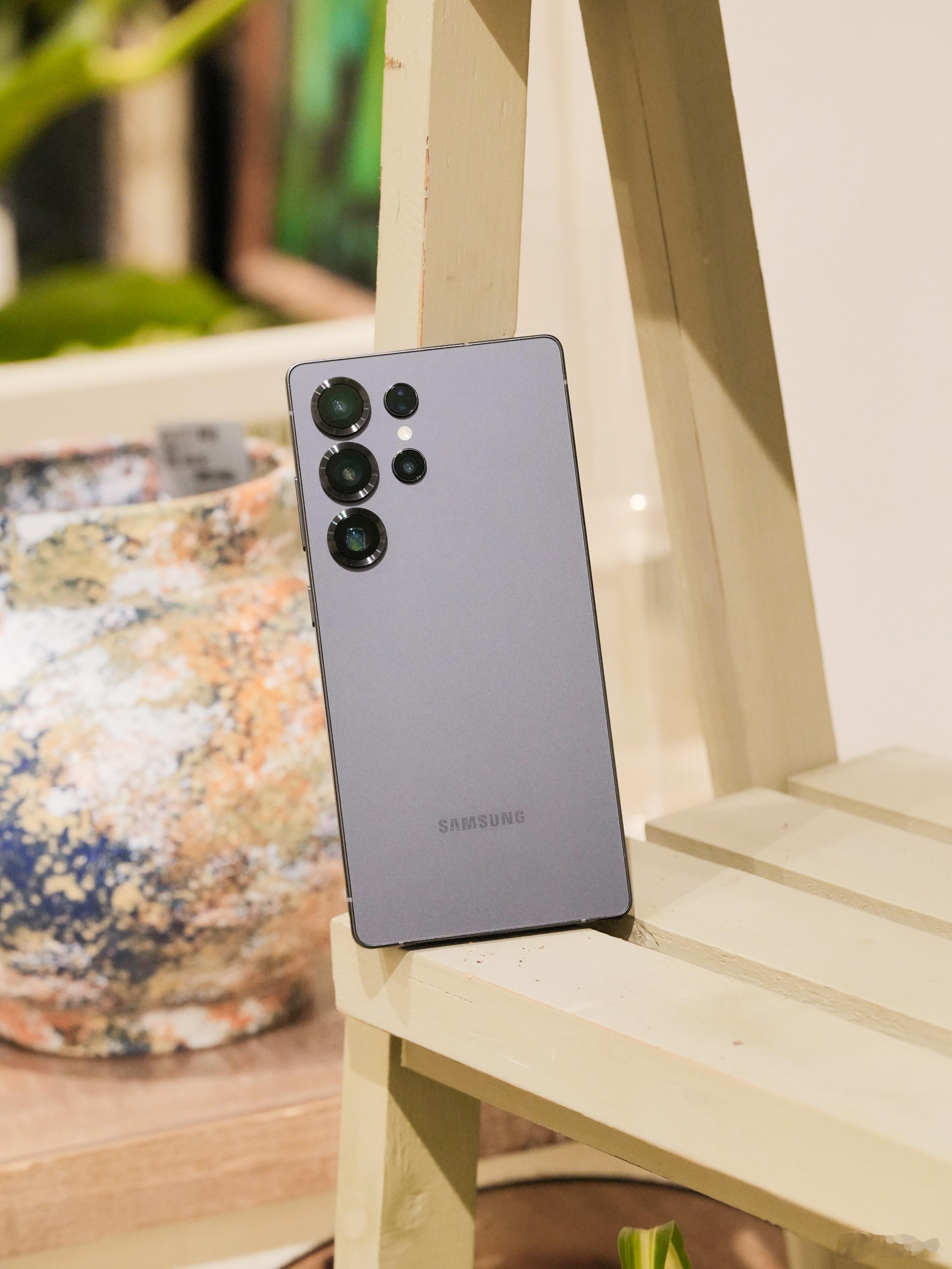 都说内存涨价，能不能想个办法，把以前旧手机的内存抠出来装新手机里？