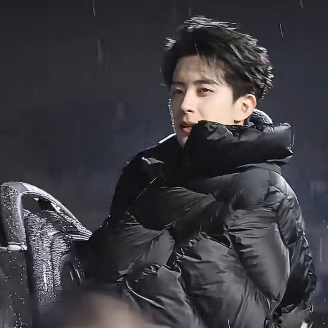 敖瑞鹏告诉粉丝歇两天敖瑞鹏建议粉丝还是歇两天敖瑞鹏告诉粉丝歇两天，如何，