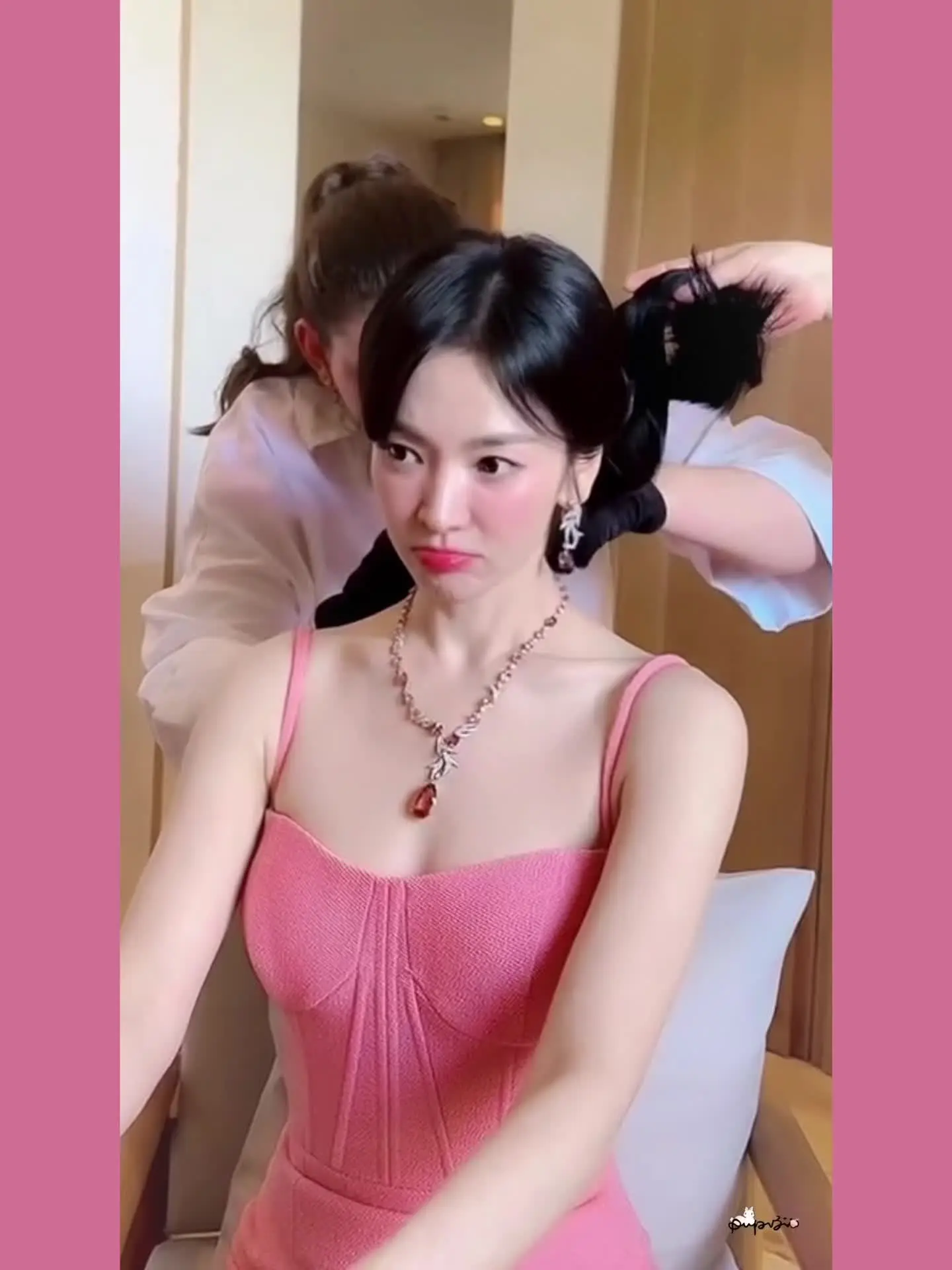 装可爱很累 还好宋慧乔是真可爱