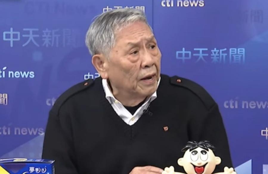 帅化民曾在公开场合坦言，不是我喜欢吹捧中国大陆的军武装备，相反我特别讨厌解放军一