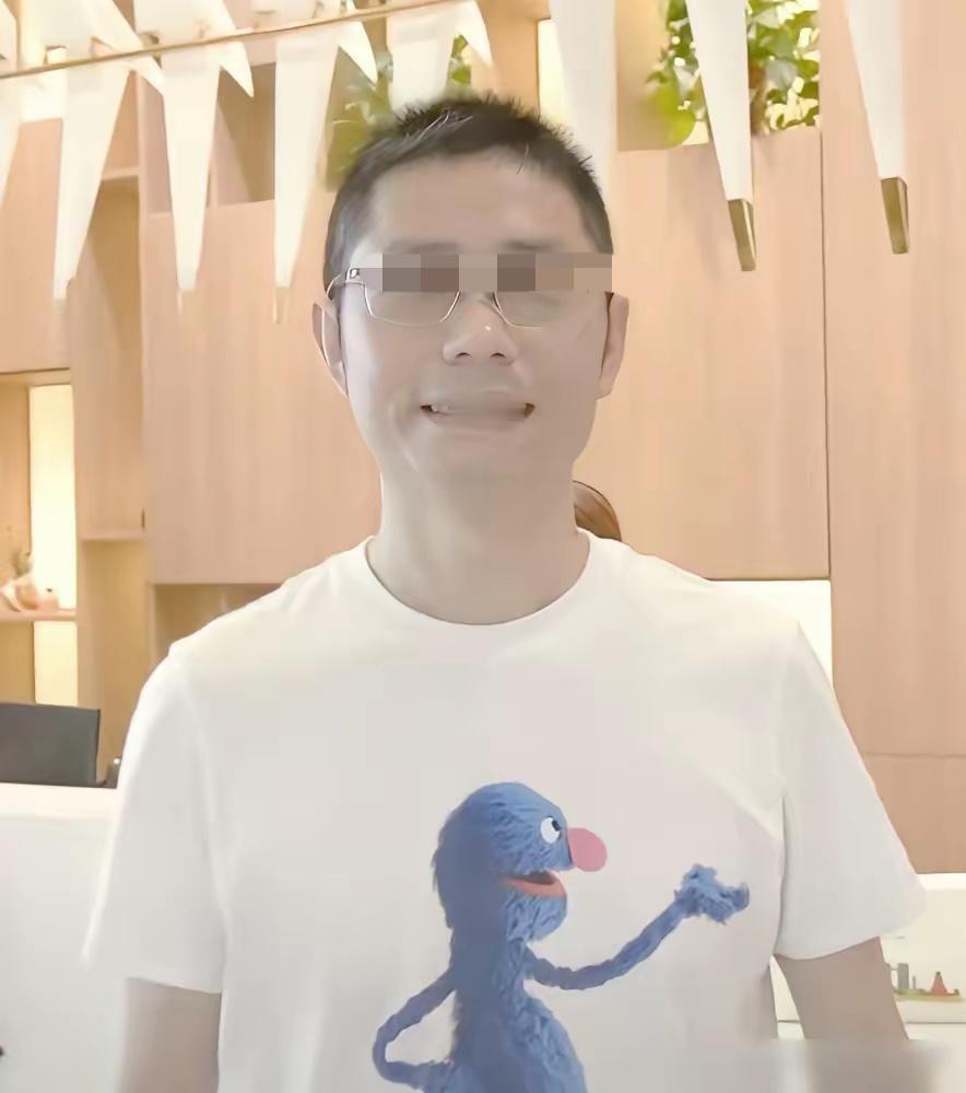 离谱到家！场子姐老公重婚罪出狱，居然直奔小三潘某彤住处同居，这操作把全网的预判按