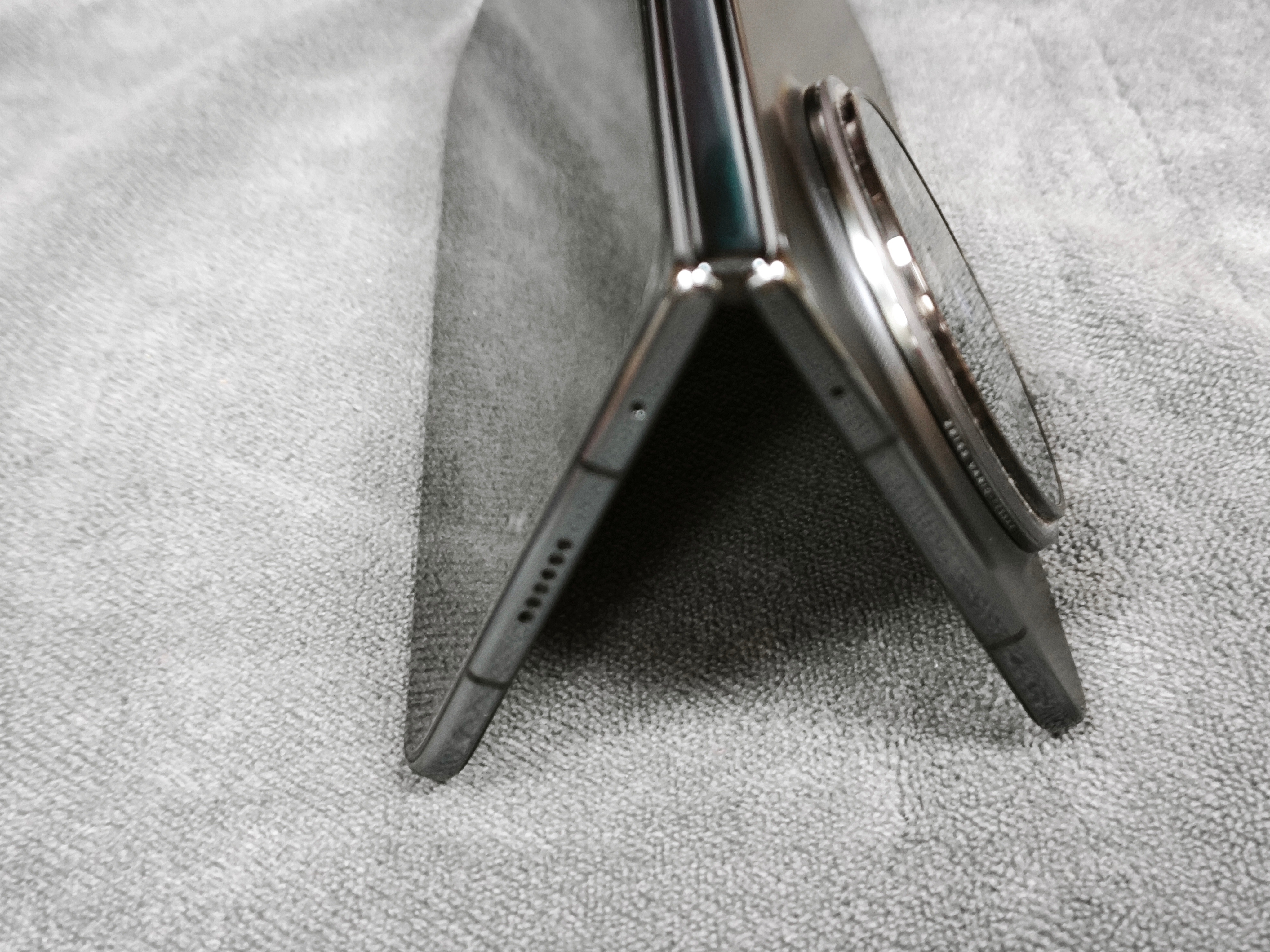 vivo X Fold6购买及回收联系方式见图 