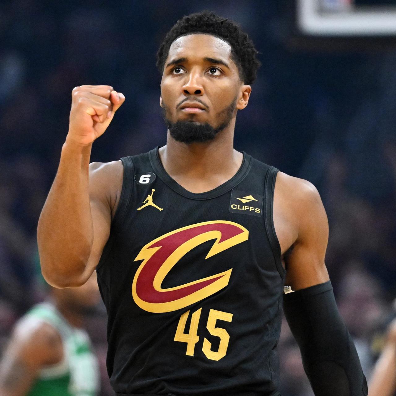 骑士队本赛季怎么就不行了？
勇士队99-94战胜骑士队，这场比赛，勇士队核心库里