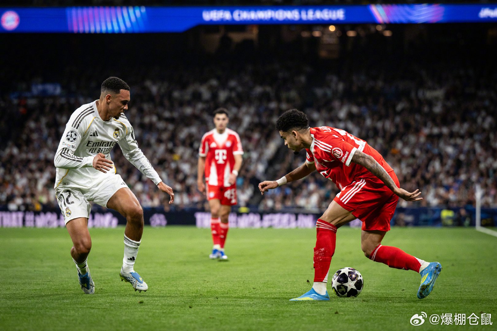 【带不带他？】英国媒体：英格兰队主教练图赫尔现场观战 皇马1比2拜仁 ，他要考察