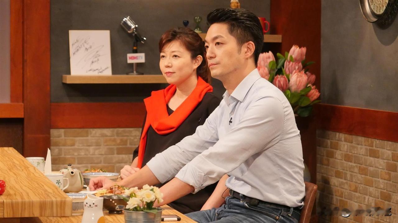 追杀完蒋万安小孩，又攻击其妻子“矮化台湾”，而是证据还是大约9年前的。这种恬不知